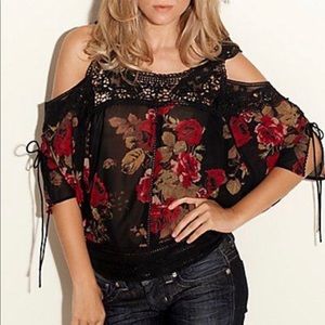 Guess Cold Shoulder Rose Blouse